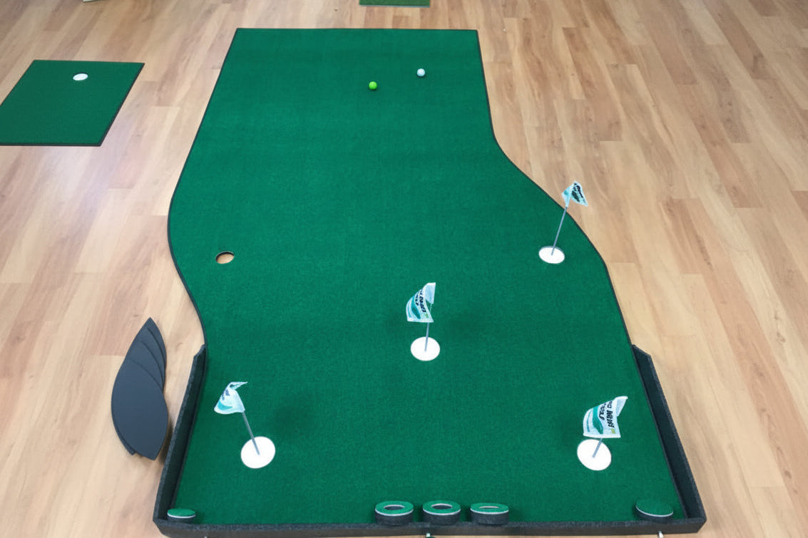 the natural putting green indoors